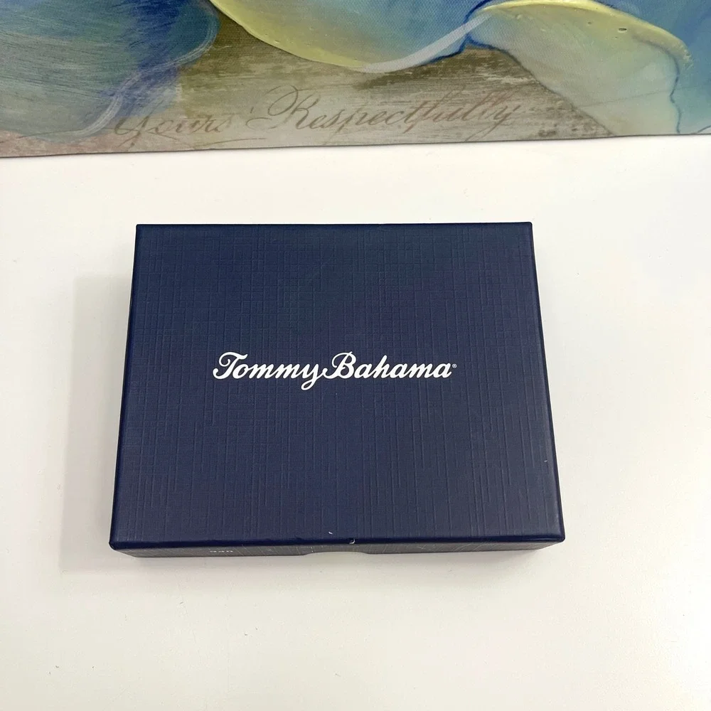 Tommy Bahama sophisticated men